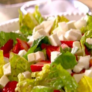 Strawberry and Mozzarella Salad_image