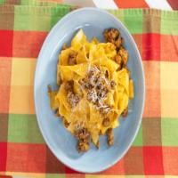 Sunny's Quick Bolognese with Pappardelle_image