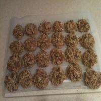 Oatmeal Raisin Cookies With Cinnamon Chips_image