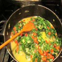 Fresh Spinach & Sweet Pepper Saute w/ Onions_image
