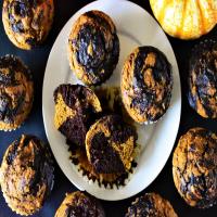 Marbled Chocolate-Pumpkin Muffins image