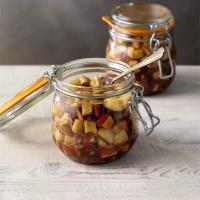 No-cook spiced apple chutney image