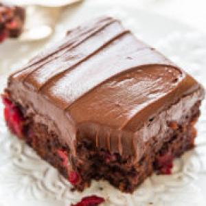Triple Chocolate Cherry Cake_image