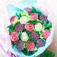 Vanilla cupcake bouquet_image