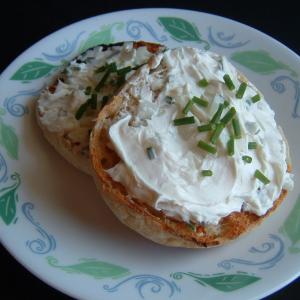Chive and Onion Yogurt and Cream Cheese Spread_image