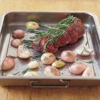 Beef Tenderloin with Shallots and Red-Wine Glaze_image