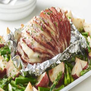 Sheet-Pan Cheesy Hasselback Ham, Potatoes and Asparagus_image