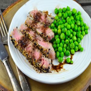 Sesame Crusted Tuna Steaks With Balsamic Sauce_image