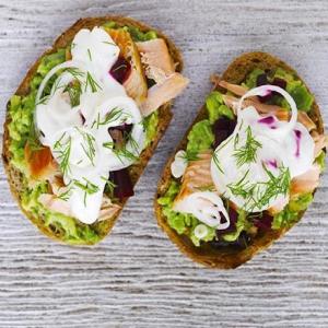 Hot-smoked salmon & avocado open sandwiches_image
