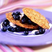Oat Crisps with Blueberries and Crème Fraîche_image