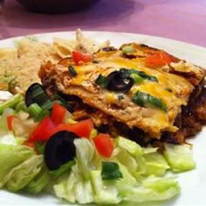 Layered Chicken and Black Bean Enchilada Casserole_image