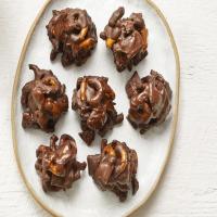 Chocolate Pretzel Clusters image