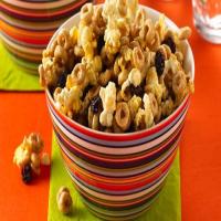 Cinnamon-Popcorn Snack image