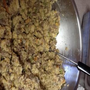Vangie's Cornbread and Sausage Dressing (Make the Night Before)_image
