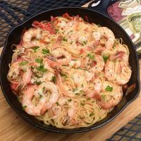 Grilled Shrimp with Fresh Tomato Sauce and Angel Hair Pasta_image