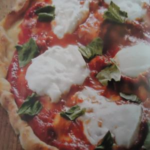 One Delicious Low Fat Pizza Margherita_image