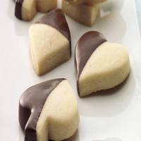 Chocolate-Dipped Shortbread Cookies_image