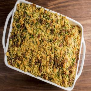 White Mac & Cheese With Bacon-Herb Cornbread image