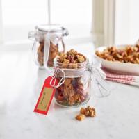 Pecan and Walnut Holiday Nut Mix_image