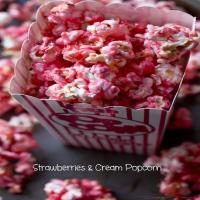 Strawberries & Cream Popcorn Recipe - (4.3/5) image