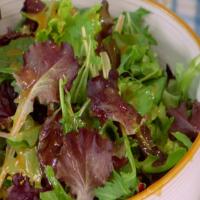 Simple Green Salad with Honey Tomato Vinaigrette_image