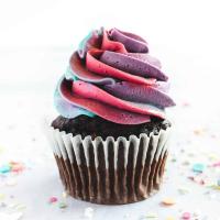 Rainbow Pinata Cupcakes_image