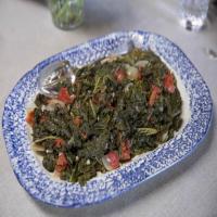 Braised Kale and Tomatoes_image