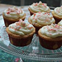 Peppermint Cupcakes with Marshmallow Fluff White Chocolate Frosting_image