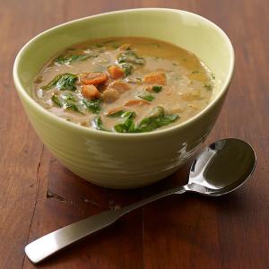 Peanut stew with spinach and sweet potatoes | Recipes | WW USA_image