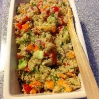 Quinoa Veggie Salad with Zesty Vinaigrette_image