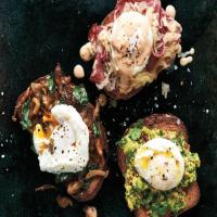 Poached Eggs and Wild Mushrooms on Toast_image