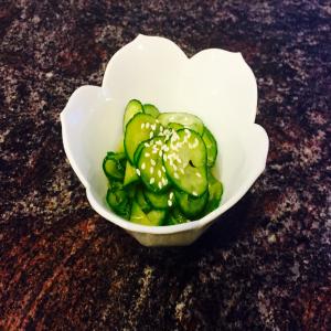 Japanese-Style Pickled Cucumber (Sunomono)_image