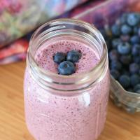 Healthy Blueberry Breakfast Smoothie_image