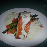 Grilled Salmon in Champagne Sauce image