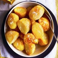 Crispy roast potatoes image