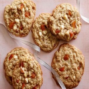 White Chocolate Apricot Oatmeal Cookies_image