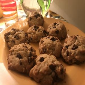 Meg's Chocolate Chip Oatmeal Cookies_image