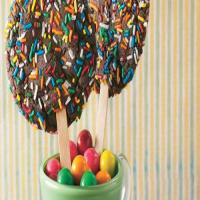 Candy Bar Cookie Pops_image