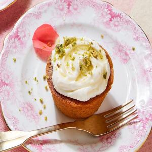 Pistachio, rose & honey cakes_image