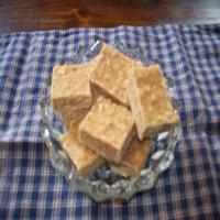 Easy Peanut Butter Fudge with Saltines!_image