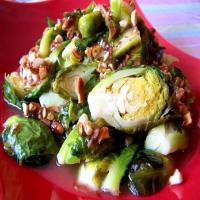 Candied Brussels Sprouts and Almonds With Amaretto Glaze_image