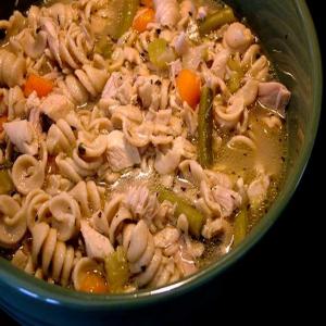 Grandma's Homemade Chicken Noodle Soup_image