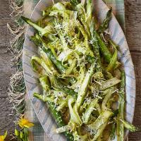 Raw & cooked asparagus with lemon & parmesan butter image