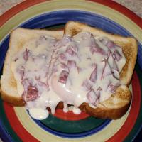 Creamed Chipped Beef on Toast_image