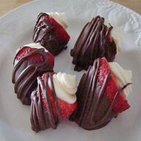 Cheesecake Filled Chocolate Covered Strawberries Recipe - (4.4/5) image