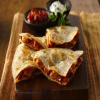 Quick And Easy BBQ Quesadilla_image
