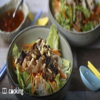 Vietnamese grilled chicken with noodles (bun ga nuong)_image