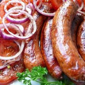 Grilled Italian Sausage with Marinated Tomatoes_image