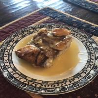 New Orleans Bread Pudding With Amaretto Sauce_image