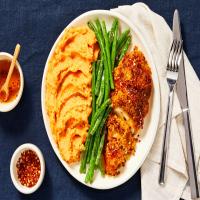 Spicy Maple Chicken with Mashed Sweet Potatoes & Roasted Green Beans_image